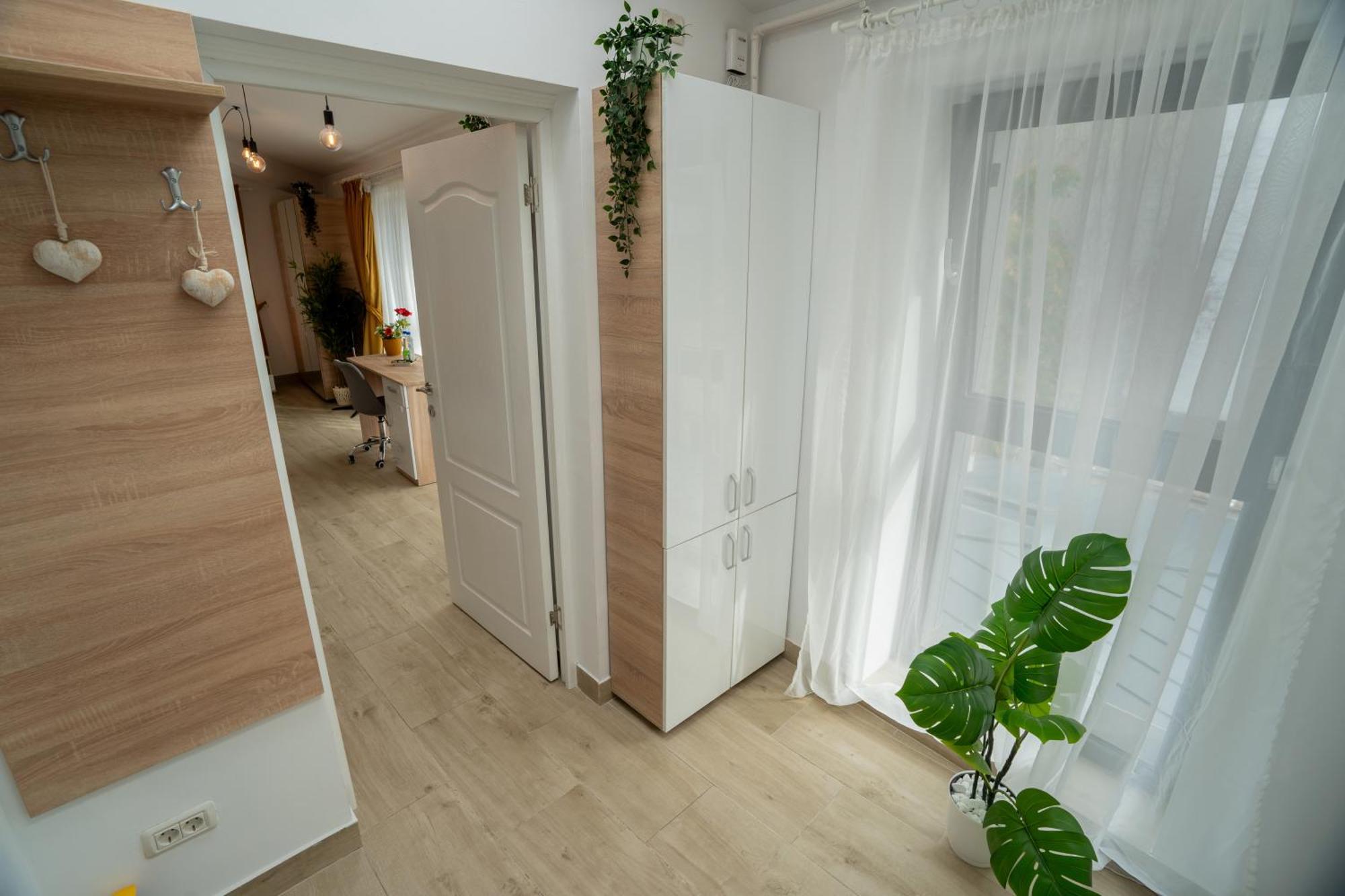 Cozy & Comfortable Apartment, Cismigiu Park - Pop7 Apartment *