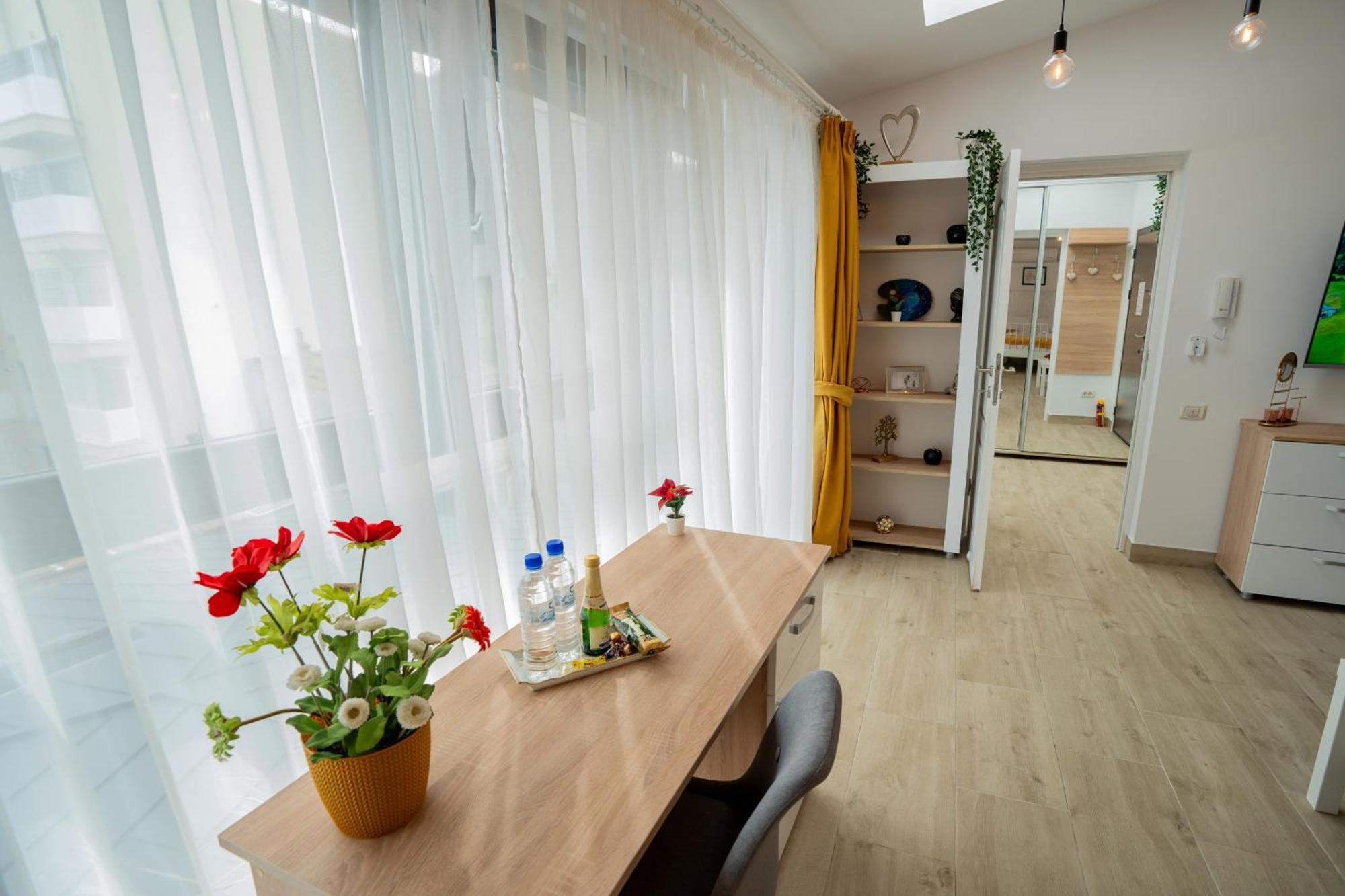 Cozy & Comfortable Apartment, Cismigiu Park - Pop7 דירה *